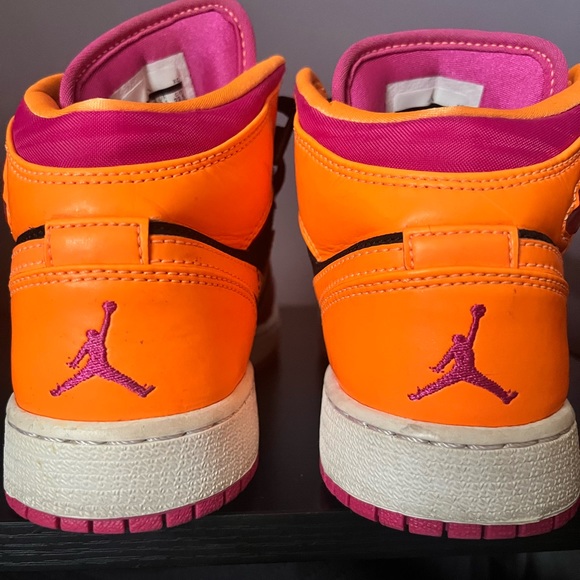 Jordans - Picture 7 of 9